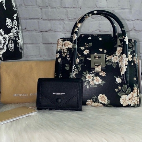 Michael Kors Handbags - Michael Kors Mini Floral BANCROFT Satchel/WALLET w/Pocket 2pc Set
